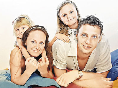 %D0%9C%D0%B0%D1%80%D0%B8%D0%BD%D0%B5%20%D0%BF%D1%80%D0%B5%D0%B4%D1%81%D1%82%D0%BE%D0%B8%D1%82%20%D0%BE%D0%B4%D0%BD%D0%BE%D0%B9%20%D0%B2%D0%BE%D1%81%D0%BF%D0%B8%D1%82%D1%8B%D0%B2%D0%B0%D1%82%D1%8C%20%D1%82%D1%80%D0%BE%D0%B8%D1%85%20%D0%B4%D0%B5%D1%82%D0%B5%D0%B9