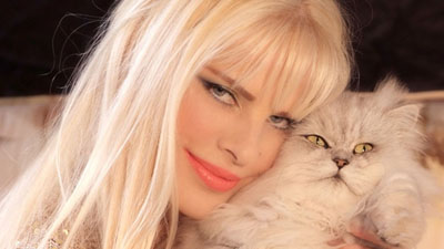 Әдемі орыс әйелдерінің жыныстық қатынасқа түсуін қараңыз