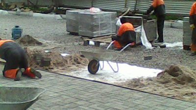 %D0%A0%D0%B0%D0%B1%D0%BE%D1%87%D0%B8%D0%B5%2C%20%D1%83%D0%BB%D0%BE%D0%B6%D0%B8%D0%B2%D1%88%D0%B8%D0%B5%20%D0%BF%D0%BB%D0%B8%D1%82%D0%BA%D1%83%20%D0%BD%D0%B0%20%D0%A2%D0%B2%D0%B5%D1%80%D1%81%D0%BA%D0%BE%D0%B9%2C%20%D0%B3%D0%BE%D1%82%D0%BE%D0%B2%D1%8B%20%D0%BA%20%D0%BF%D1%80%D0%BE%D1%82%D0%B5%D1%81%D1%82%D0%B0%D0%BC%20-%20%D0%B8%D0%BC%20%D0%BD%D0%B5%20%D0%B7%D0%B0%D0%BF%D0%BB%D0%B0%D1%82%D0%B8%D0%BB%D0%B8%20%D0%BD%D0%B8%20%D1%80%D1%83%D0%B1%D0%BB%D1%8F