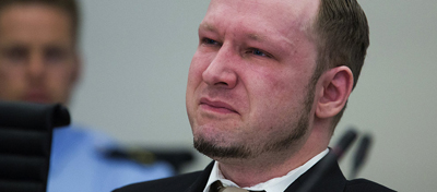 %D0%90%D0%BD%D0%B4%D0%B5%D1%80%D1%81%20%D0%91%D1%80%D0%B5%D0%B9%D0%B2%D0%B8%D0%BA%20%D0%BF%D1%80%D0%BE%D1%8F%D0%B2%D0%B8%D0%BB%20%D1%8D%D0%BC%D0%BE%D1%86%D0%B8%D0%B8%20%D0%B2%20%D0%B7%D0%B0%D0%BB%D0%B5%20%D1%81%D1%83%D0%B4%D0%B0%20(%D1%84%D0%BE%D1%82%D0%BE%20vg.no)