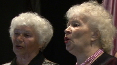 Сестры-близнецы впервые встретились спустя 70 лет