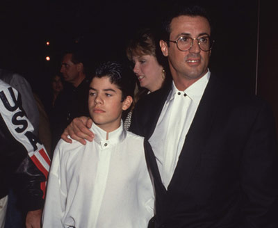 %D0%90%D0%BA%D1%82%D0%B5%D1%80%20%D1%88%D0%BE%D0%BA%D0%B8%D1%80%D0%BE%D0%B2%D0%B0%D0%BD%20%D1%81%D0%BC%D0%B5%D1%80%D1%82%D1%8C%D1%8E%20%D0%BB%D1%8E%D0%B1%D0%B8%D0%BC%D0%BE%D0%B3%D0%BE%20%D1%80%D0%B5%D0%B1%D0%B5%D0%BD%D0%BA%D0%B0%20(%D1%84%D0%BE%D1%82%D0%BE%3A%20tmz.com)