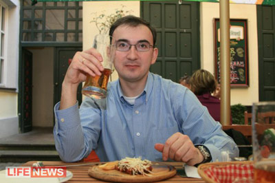 %D0%A1%D0%B5%D0%BC%D1%8C%D1%8F%20%D1%82%D0%BE%D0%BF-%D0%BC%D0%B5%D0%BD%D0%B5%D0%B4%D0%B6%D0%B5%D1%80%D0%B0%20%D1%82%D1%80%D0%B5%D0%B1%D1%83%D0%B5%D1%82%20%D0%BD%D0%B0%D0%BA%D0%B0%D0%B7%D0%B0%D1%82%D1%8C%20%D0%B2%D1%80%D0%B0%D1%87%D0%B5%D0%B9%20%D0%A1%D0%A8%D0%90