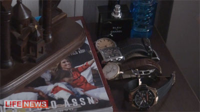 %D0%A3%20%D0%90%D1%80%D1%81%D0%B5%D0%BD%D0%B0%20%D0%B1%D0%BE%D0%BB%D1%8C%D1%88%D0%B0%D1%8F%20%D0%BA%D0%BE%D0%BB%D0%BB%D0%B5%D0%BA%D1%86%D0%B8%D1%8F%20%D0%BD%D0%B0%D1%80%D1%83%D1%87%D0%BD%D1%8B%D1%85%20%D1%87%D0%B0%D1%81%D0%BE%D0%B2