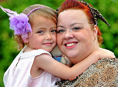 %D0%9B%D0%B8%D0%BD%D0%B4%D1%81%D0%B8%20%D0%B8%20%D0%A1%D0%B8%D0%B4%D0%BD%D0%B8%20%D0%A0%D0%BE%D1%83%D0%B7%20%D0%9A%D1%80%D0%B0%D1%83%D0%B4%D0%B5%D1%80%20(%D1%84%D0%BE%D1%82%D0%BE%3A%20dailymail.co.uk)