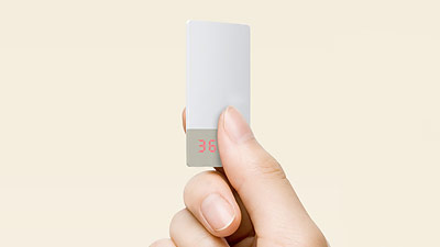 %D0%9A%D0%BE%D0%BC%D0%BF%D0%B0%D0%BA%D1%82%D0%BD%D1%8B%D0%B9%20%D1%82%D0%B5%D1%80%D0%BC%D0%BE%D0%BC%D0%B5%D1%82%D1%80%20%D0%BF%D0%BE%D1%81%D1%82%D0%BE%D1%8F%D0%BD%D0%BD%D0%BE%20%D0%BF%D0%B5%D1%80%D0%B5%D0%B4%D0%B0%D0%B5%D1%82%20%D0%B4%D0%B0%D0%BD%D0%BD%D1%8B%D0%B5%20%D0%BE%20%D1%82%D0%B5%D0%BC%D0%BF%D0%B5%D1%80%D0%B0%D1%82%D1%83%D1%80%D0%B5%20(%D1%84%D0%BE%D1%82%D0%BE%3A%20raiing.com)