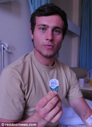 %D0%A1%D1%8D%D0%BC%20%D0%92%D1%83%D0%B4%D1%85%D1%8D%D0%B4%20%D0%B2%D1%8B%D0%B6%D0%B8%D0%BB%20%D0%B2%20%D0%B0%D0%B2%D1%81%D1%82%D1%80%D0%B0%D0%BB%D0%B8%D0%B9%D1%81%D0%BA%D0%BE%D0%B9%20%D0%BF%D1%83%D1%81%D1%82%D1%8B%D0%BD%D0%B5%20%D0%B1%D0%BB%D0%B0%D0%B3%D0%BE%D0%B4%D0%B0%D1%80%D1%8F%20%D1%80%D0%B0%D1%81%D1%82%D0%B2%D0%BE%D1%80%D1%83%20%D0%B4%D0%BB%D1%8F%20%D0%BA%D0%BE%D0%BD%D1%82%D0%B0%D0%BA%D1%82%D0%BD%D1%8B%D1%85%20%D0%BB%D0%B8%D0%BD%D0%B7%20(%D1%84%D0%BE%D1%82%D0%BE%3A%20dailymail.co.uk)