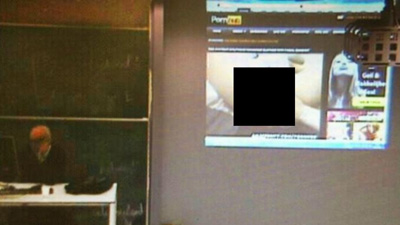Профессора поймали за просмотром порно на лекции