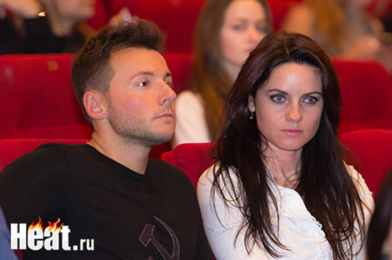 Вячеслав Манучаров на премьере появился в сопровождении новой пассии