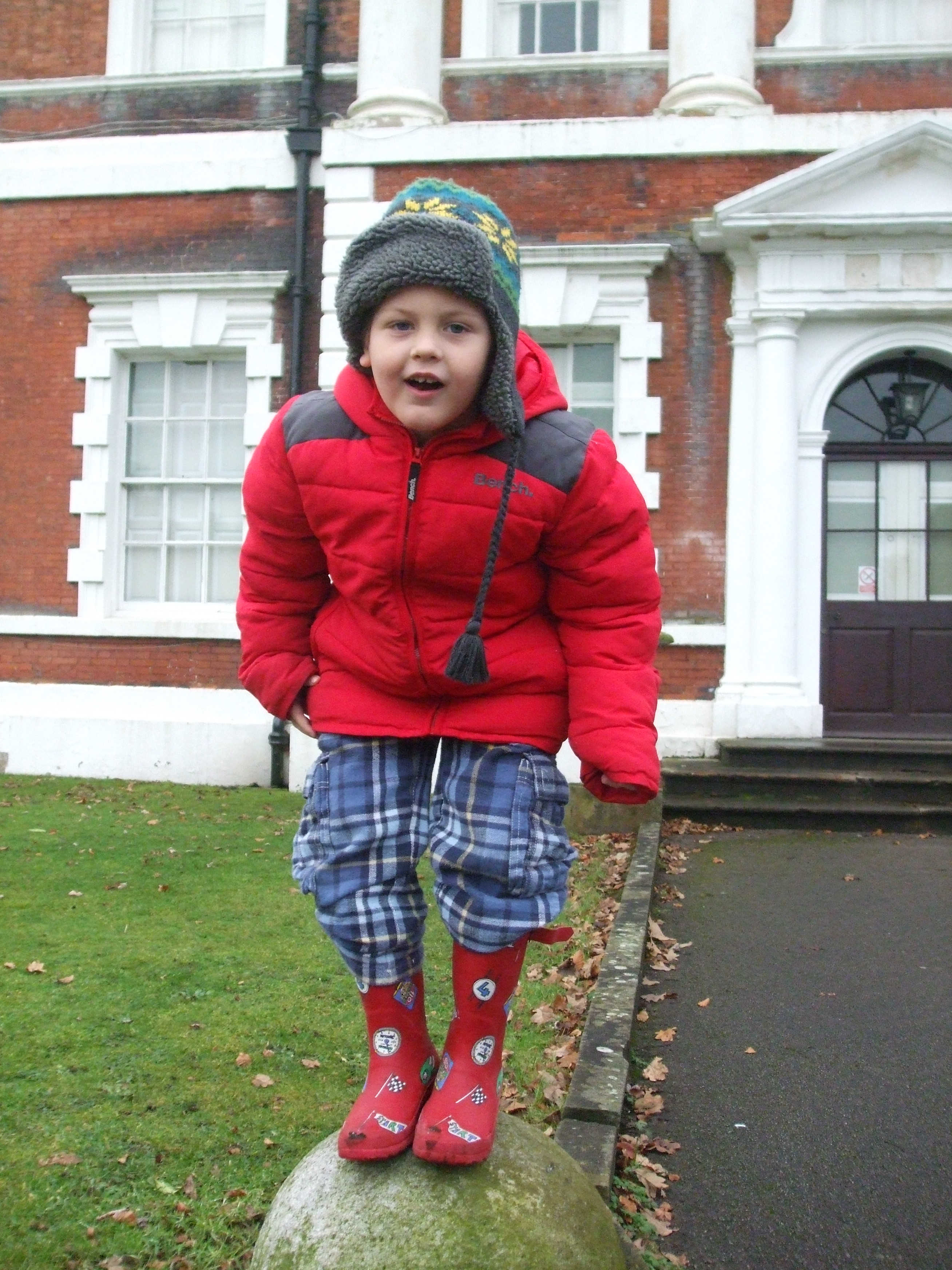 %D0%A7%D0%B0%D1%80%D0%BB%D0%B8%20%D0%BF%D1%80%D0%B5%D0%B4%D1%81%D1%82%D0%BE%D0%B8%D1%82%20%D0%BE%D0%BF%D0%B5%D1%80%D0%B0%D1%86%D0%B8%D1%8F%20%D0%BF%D0%BE%20%D1%83%D0%B4%D0%B0%D0%BB%D0%B5%D0%BD%D0%B8%D1%8E%20%D0%BE%D0%BF%D1%83%D1%85%D0%BE%D0%BB%D0%B8%20(%D1%84%D0%BE%D1%82%D0%BE%3A%20goteamcharlie.wordpress.com)