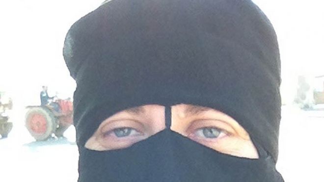 %D0%A7%D1%82%D0%BE%D0%B1%D1%8B%20%D1%81%D0%BB%D0%B5%D0%B4%D0%B8%D1%82%D1%8C%20%D0%B7%D0%B0%20%D0%B1%D1%8B%D0%B2%D1%88%D0%B5%D0%BC%20%D0%BC%D1%83%D0%B6%D0%B5%D0%BC%2C%20%D0%B0%D0%BC%D0%B5%D1%80%D0%B8%D0%BA%D0%B0%D0%BD%D0%BA%D0%B0%20%D0%BF%D0%B5%D1%80%D0%B5%D0%BE%D0%B4%D0%B5%D0%BB%D0%B0%D1%81%D1%8C%20%D0%B2%20%D0%BF%D0%B0%D1%80%D0%B0%D0%BD%D0%B4%D0%B6%D1%83%20(%D1%84%D0%BE%D1%82%D0%BE%3A%20foxnews.com)