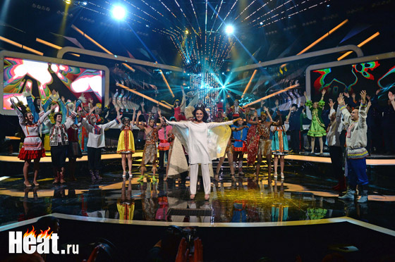 Сати Казанова мастерски спела песню Софии Ротару "Я назову планету именем твоим"