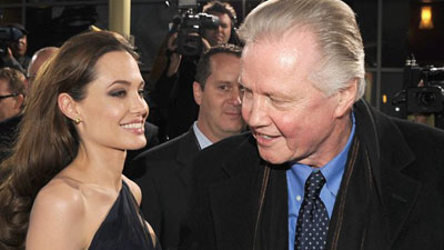 %D0%90%D0%BA%D1%82%D0%B5%D1%80%20%D0%B2%D0%B8%D0%B4%D0%B5%D0%BB%20%D0%B4%D0%BE%D1%87%D1%8C%20%D0%B7%D0%B0%20%D0%BD%D0%B5%D1%81%D0%BA%D0%BE%D0%BB%D1%8C%D0%BA%D0%BE%20%D0%B4%D0%BD%D0%B5%D0%B9%20%D0%B4%D0%BE%20%D1%82%D0%BE%D0%B3%D0%BE%2C%20%D0%BA%D0%B0%D0%BA%20%D1%83%D0%B7%D0%BD%D0%B0%D0%BB%20%D0%BE%D0%B1%20%D0%BE%D0%BF%D0%B5%D1%80%D0%B0%D1%86%D0%B8%D0%B8%20(%D1%84%D0%BE%D1%82%D0%BE%3A%20Splash%20News)