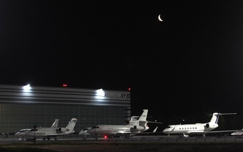 %D0%9F%D1%80%D0%B5%D0%B7%D0%B8%D0%B4%D0%B5%D0%BD%D1%82%D1%81%D0%BA%D0%B8%D0%B9%20%D0%B1%D0%BE%D1%80%D1%82%20%D0%BB%D0%B8%D0%B4%D0%B5%D1%80%D0%B0%20%D0%91%D0%BE%D0%BB%D0%B8%D0%B2%D0%B8%D0%B8%20%D0%BF%D1%80%D0%B8%D0%B7%D0%B5%D0%BC%D0%BB%D0%B8%D0%BB%D1%81%D1%8F%20%D0%B2%20%D0%92%D0%B5%D0%BD%D0%B5%20(%D1%84%D0%BE%D1%82%D0%BE%20journalists.sky.com)