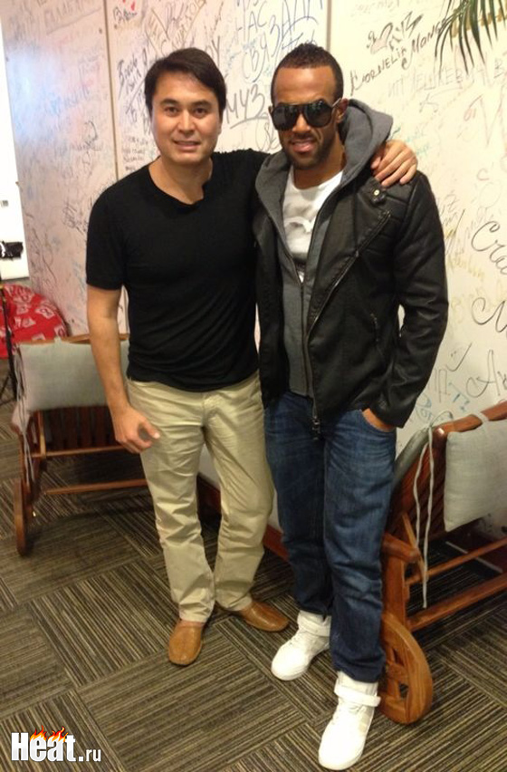 Крейг Дэвид с генеральным директором телеканала "Муз-ТВ" Арманом Давлетяровым