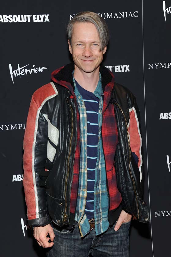 Джон камерон. Джон Кэмерон. Джон Митчелл. John Cameron Mitchell Виктор Никифоров. Кэмерон Митчелл.