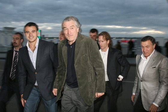 Певец Эмин Агаларов, актер Роберт Де Ниро и бизнесмен Араз Агаларов