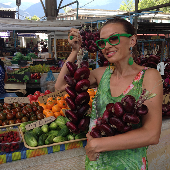 Любимое лакомство Эвелины - ялтинский лук