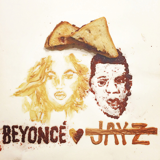 Художница уже успела нарисовать сливочным маслом для тостов певицу Бейонсе, а ее супруга Jay Z &mdash; клубничным джемом