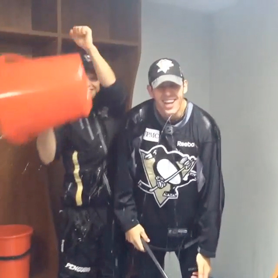 Хоккеист Евгений Малкин