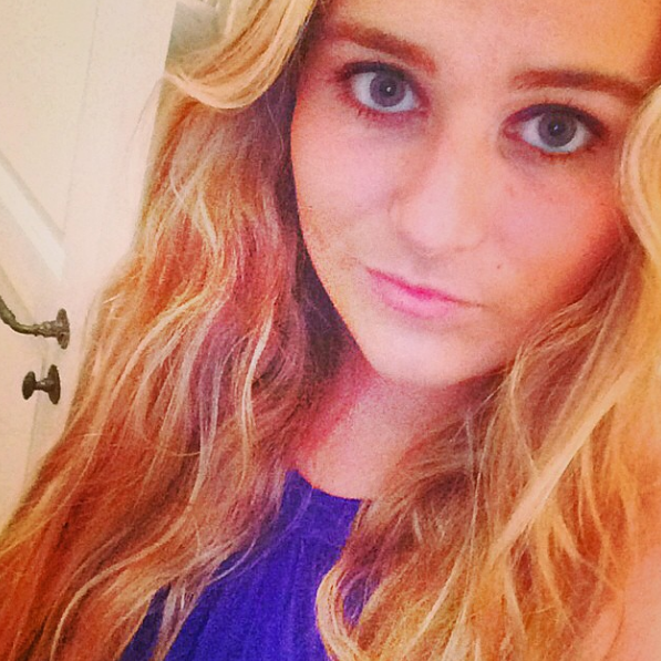 Софья Романовна периодически выкладывает селфи с вечеринок