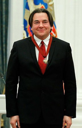 Генеральный директор Константин Эрнст