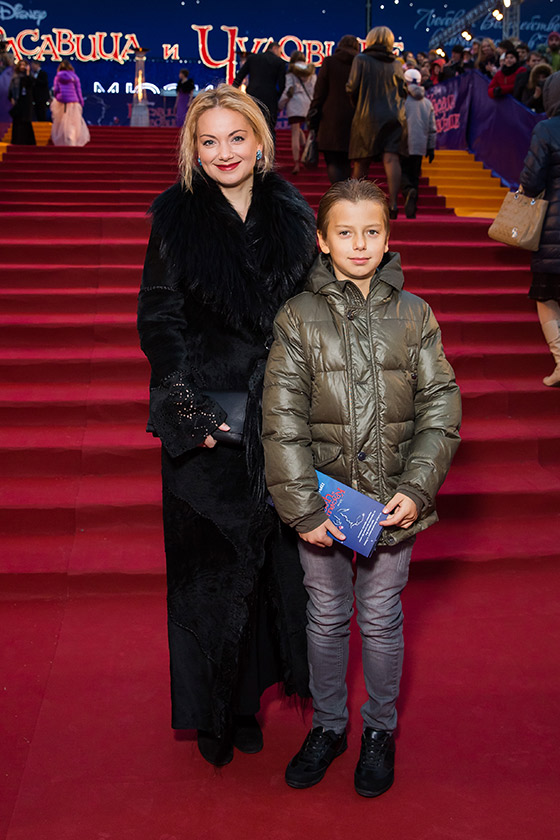 Актриса Ольга Будина с сыном Наумом
