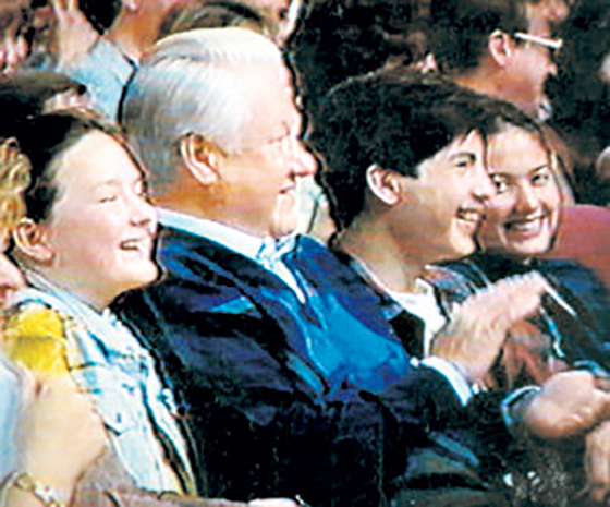 Борис Ельцин младший с дедушкой и своей первой возлюбленной