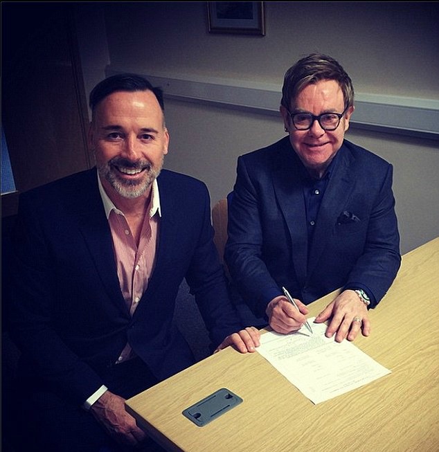 О свадьбе 67-летняя легенда британского рока сообщил на своей странице в &laquo;Инстаграме&raquo;