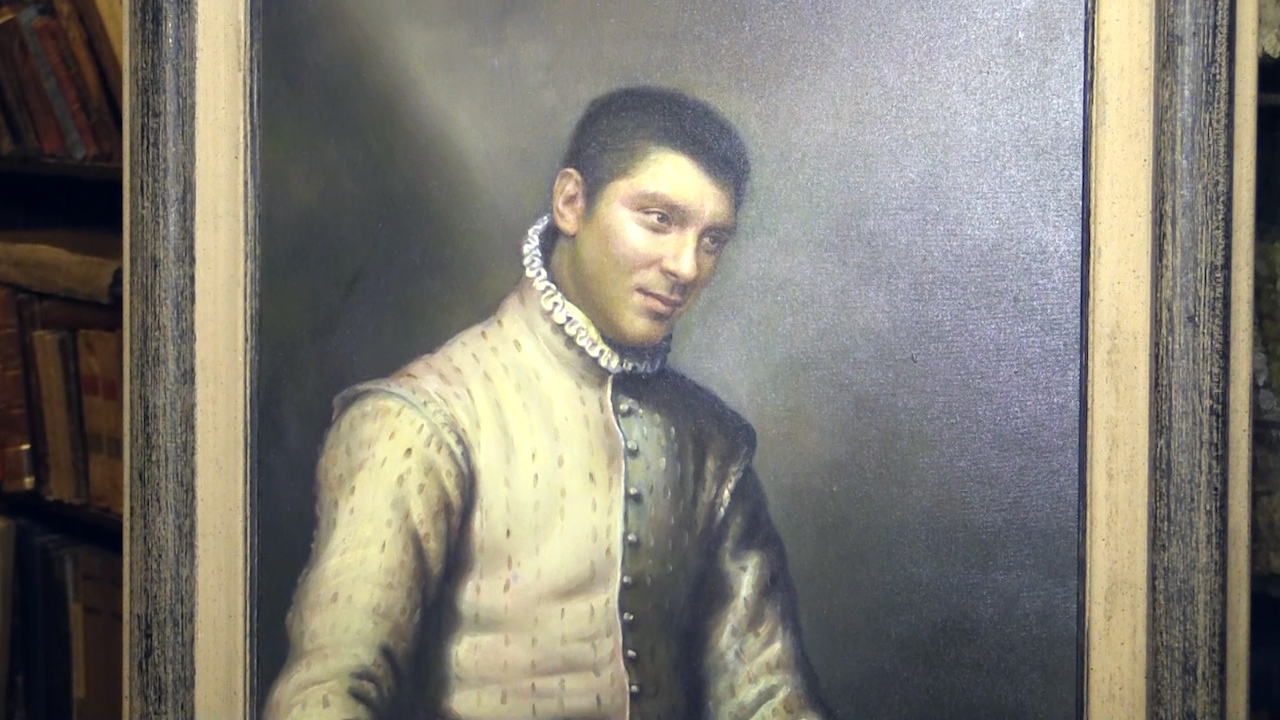 Политик изображен в историческом костюме