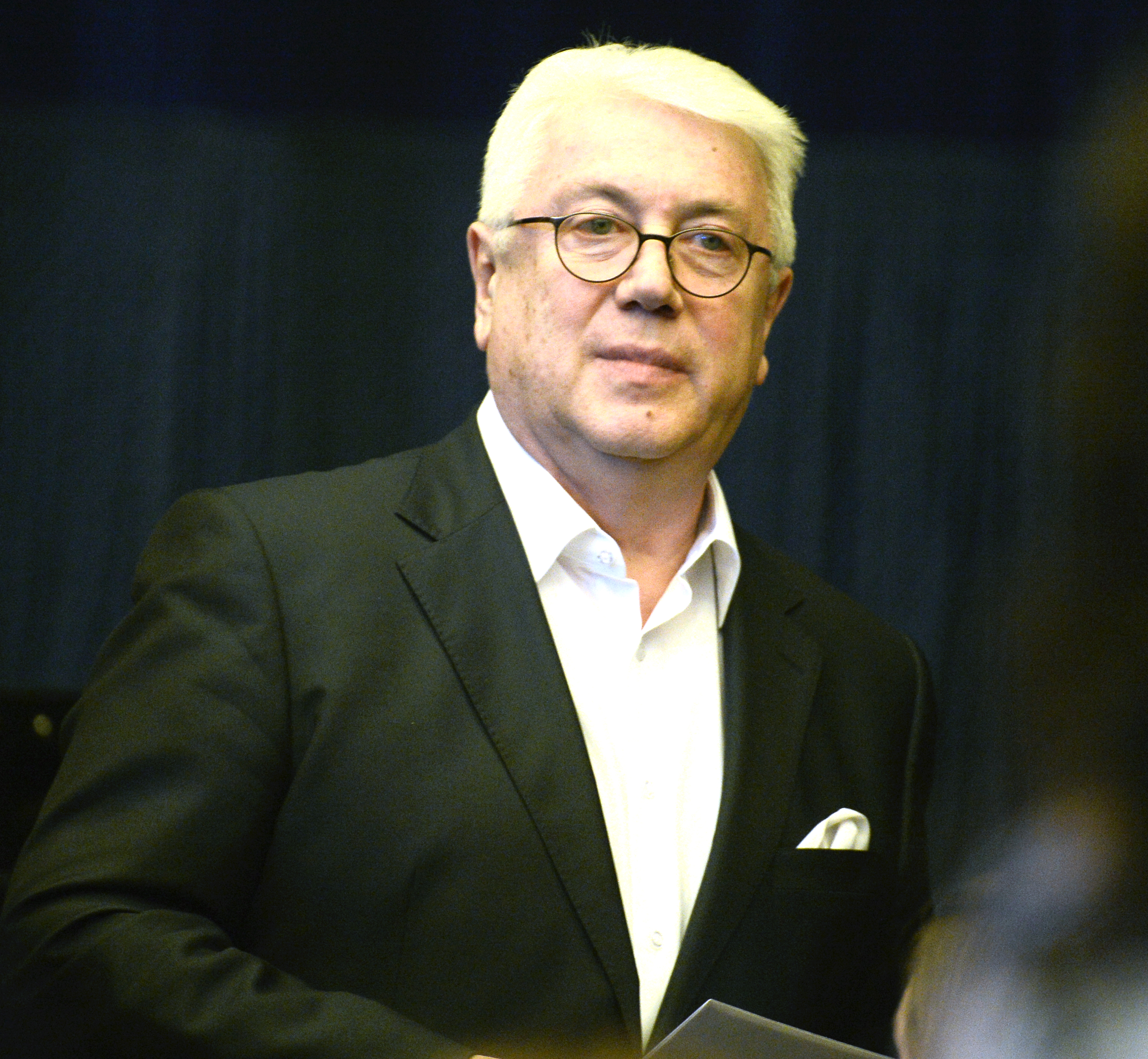 Артист Владимир Винокур