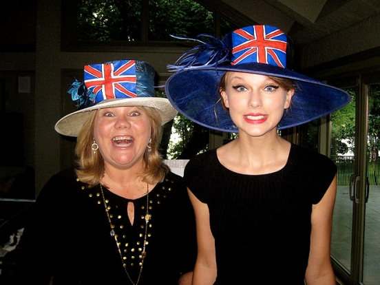 Тэйлор Свифт с мамой Андреа