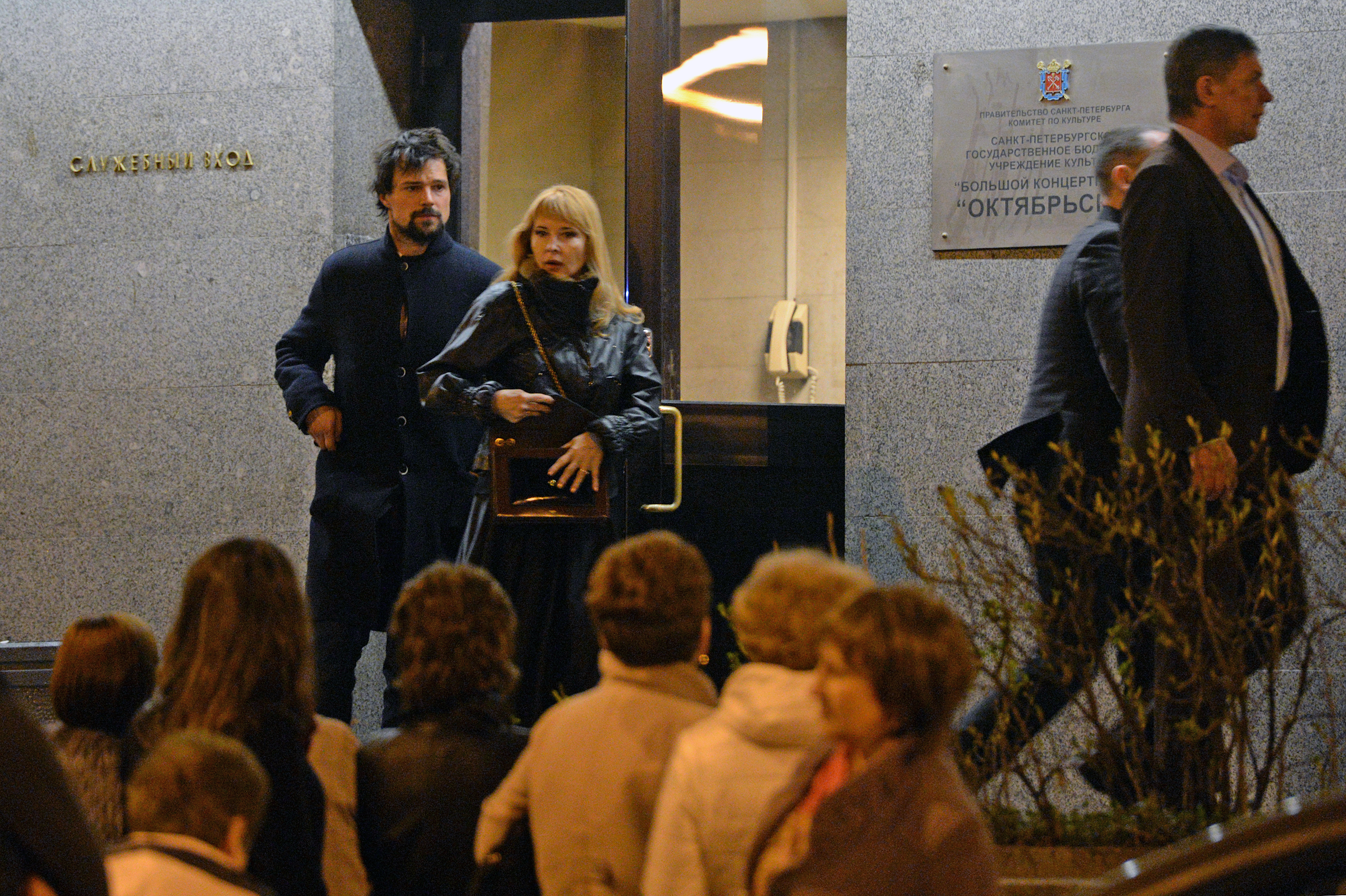 Данила Козловский с матерью Надеждой Звенигородской