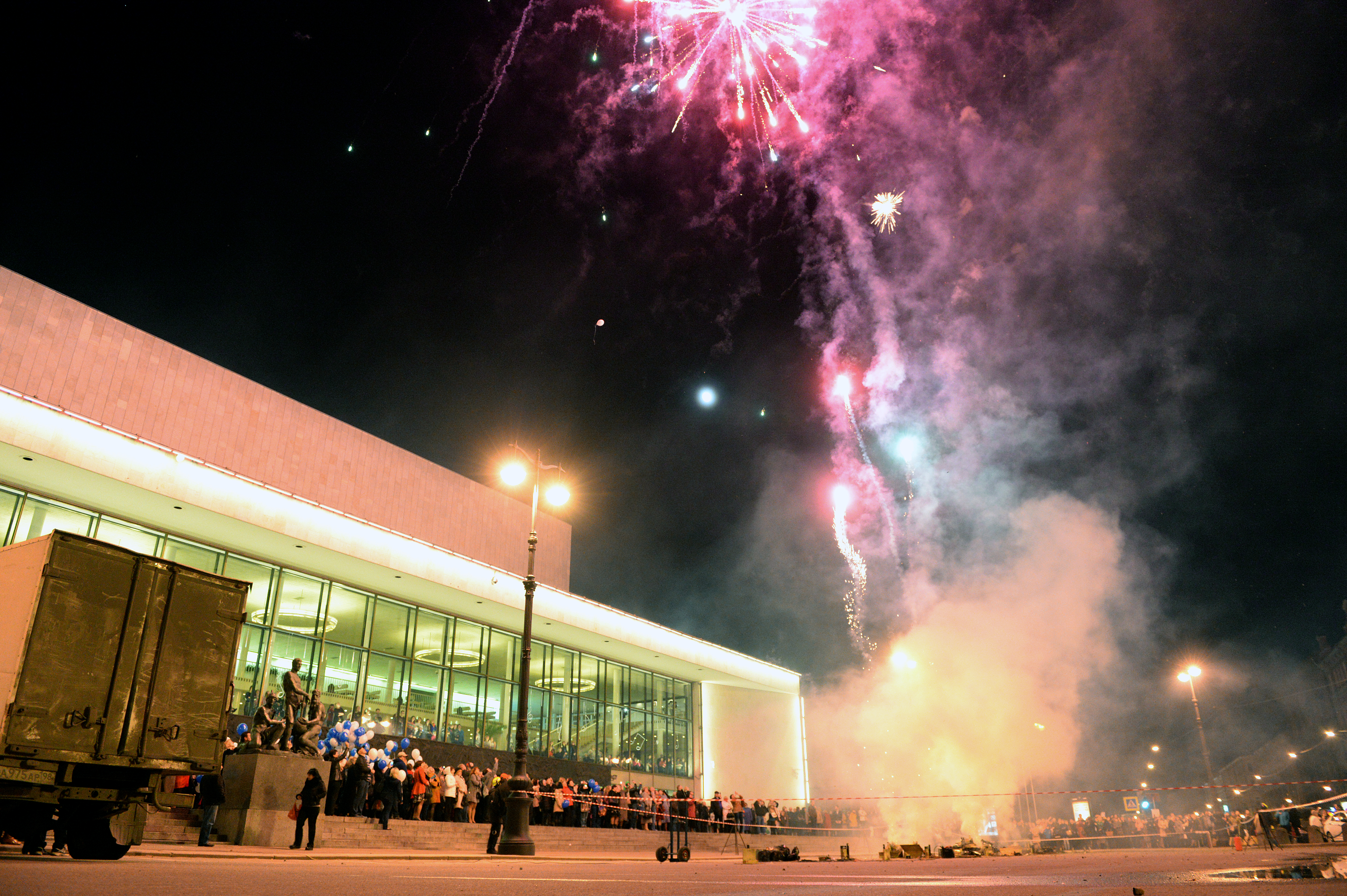 Мероприятие закончилось салютом