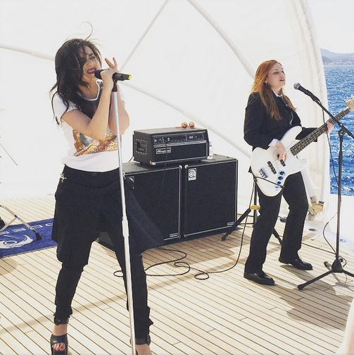 Певица Чарли