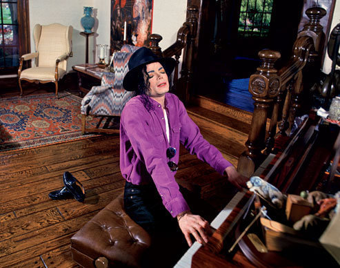 Макйл Джексон в своем ранчо Neverland