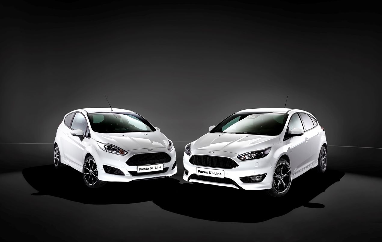 Слева &mdash; Ford Fiesta ST-Line, справа &mdash; Ford Focus ST-Line. Фото: &copy; Ford