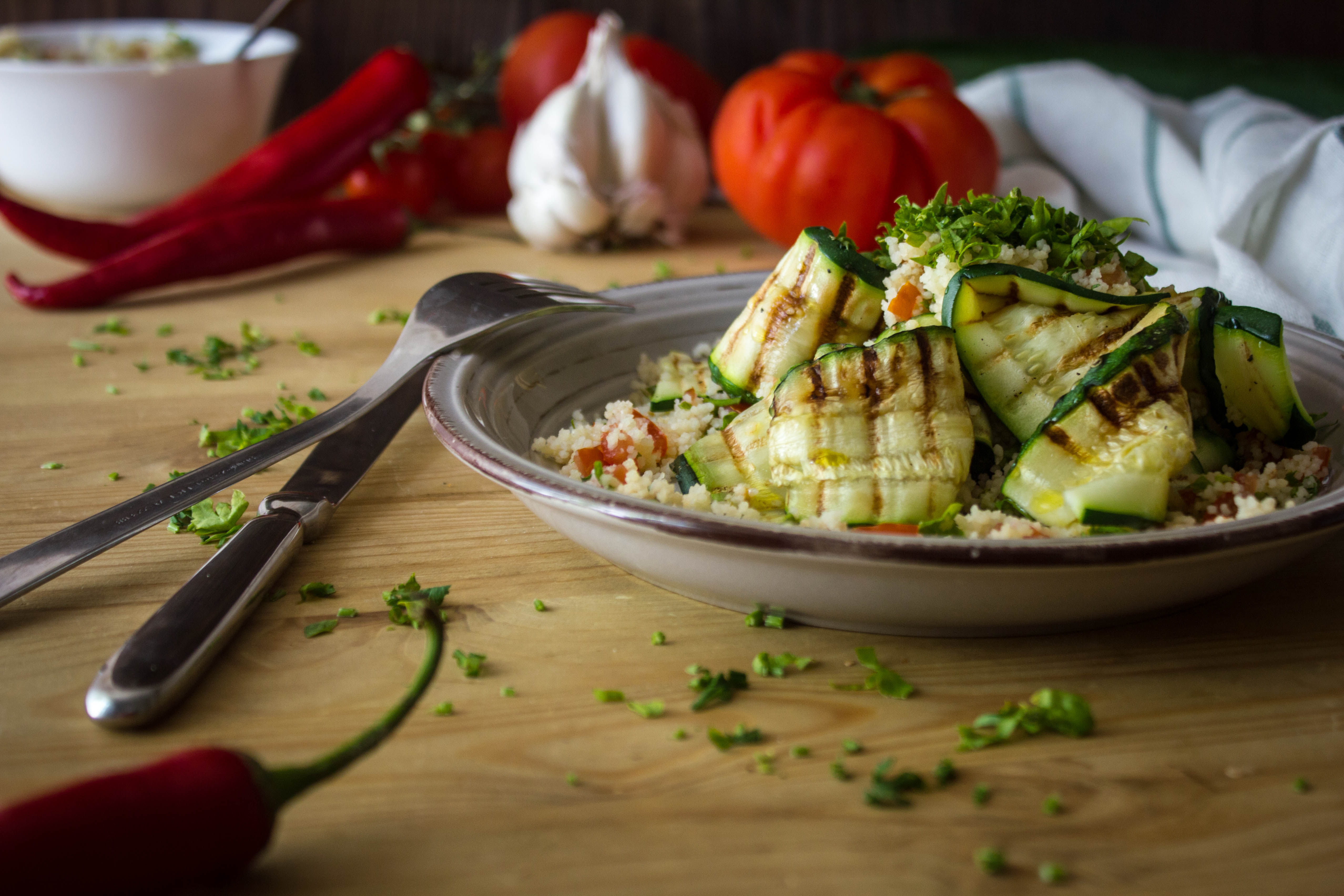 15 классных салатов, которые заменят полноценный ужин