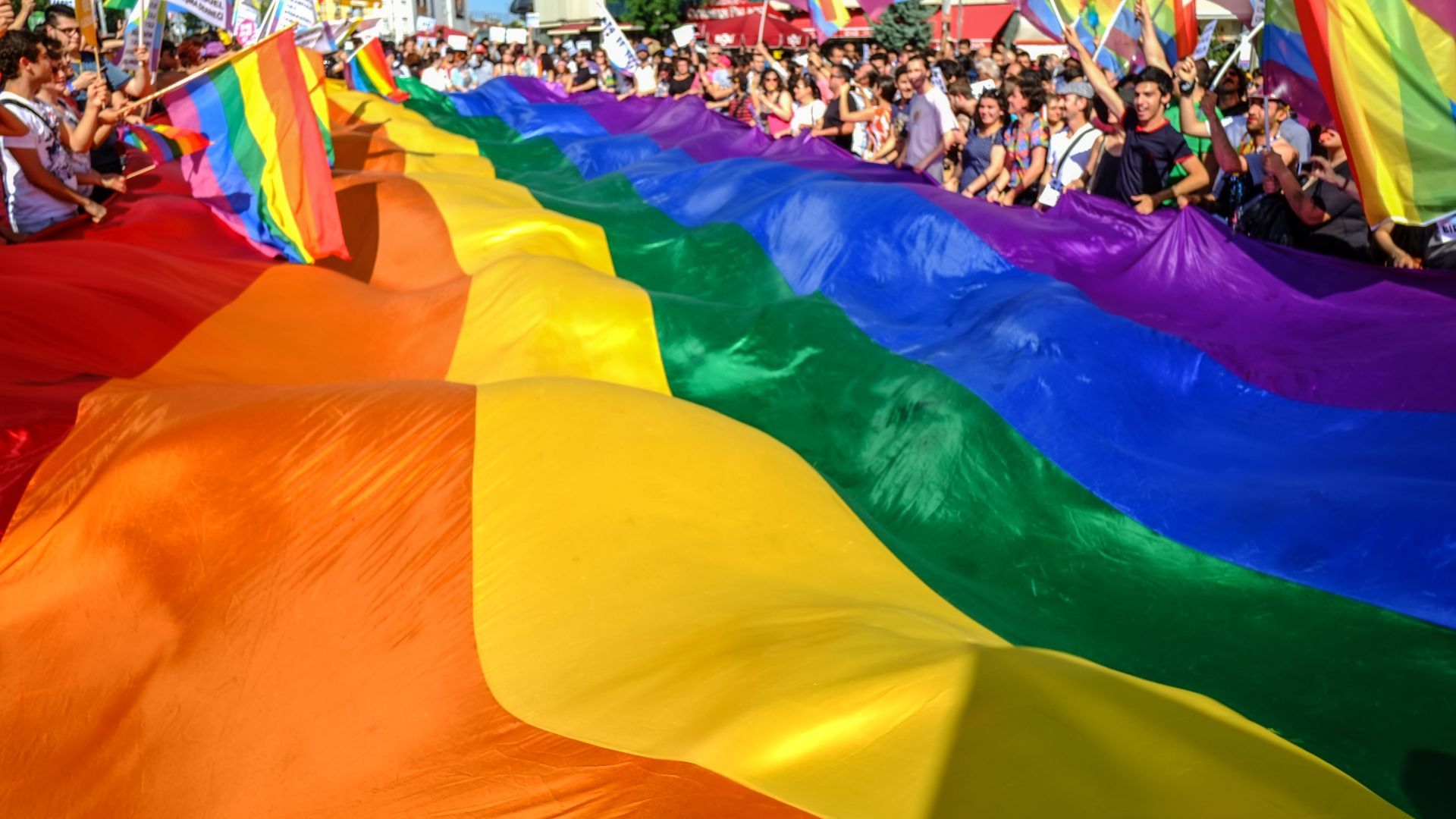 ЛГБТ-активист: Охрана гей-парада — вопрос политической чести для властей  Украины
