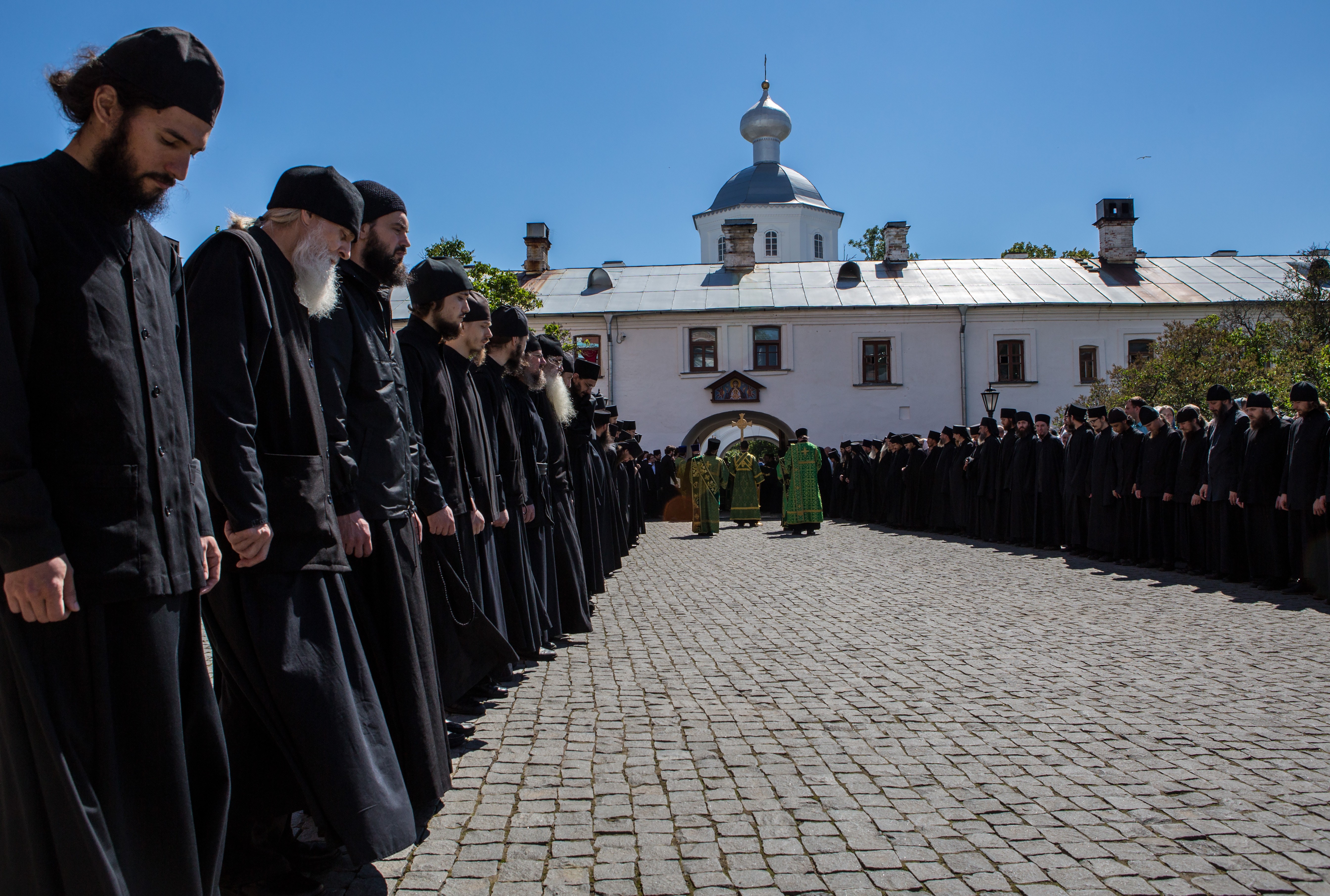 Православные российские монастыри