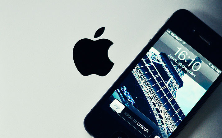 Apple восстанавливает телефоны