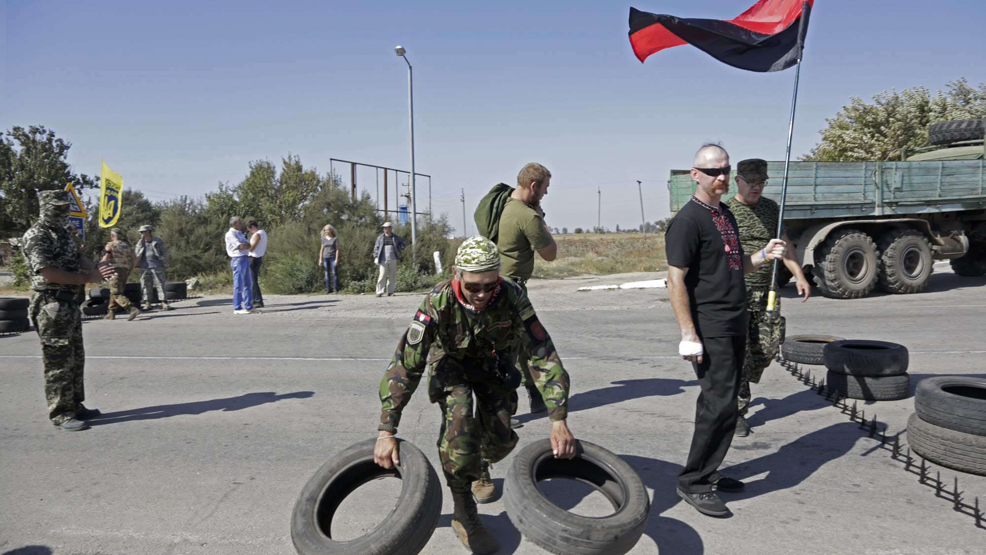 У националистов богатый опыт блокады автотрасс. Фото: &copy; РИА Новости/Макс Ветров