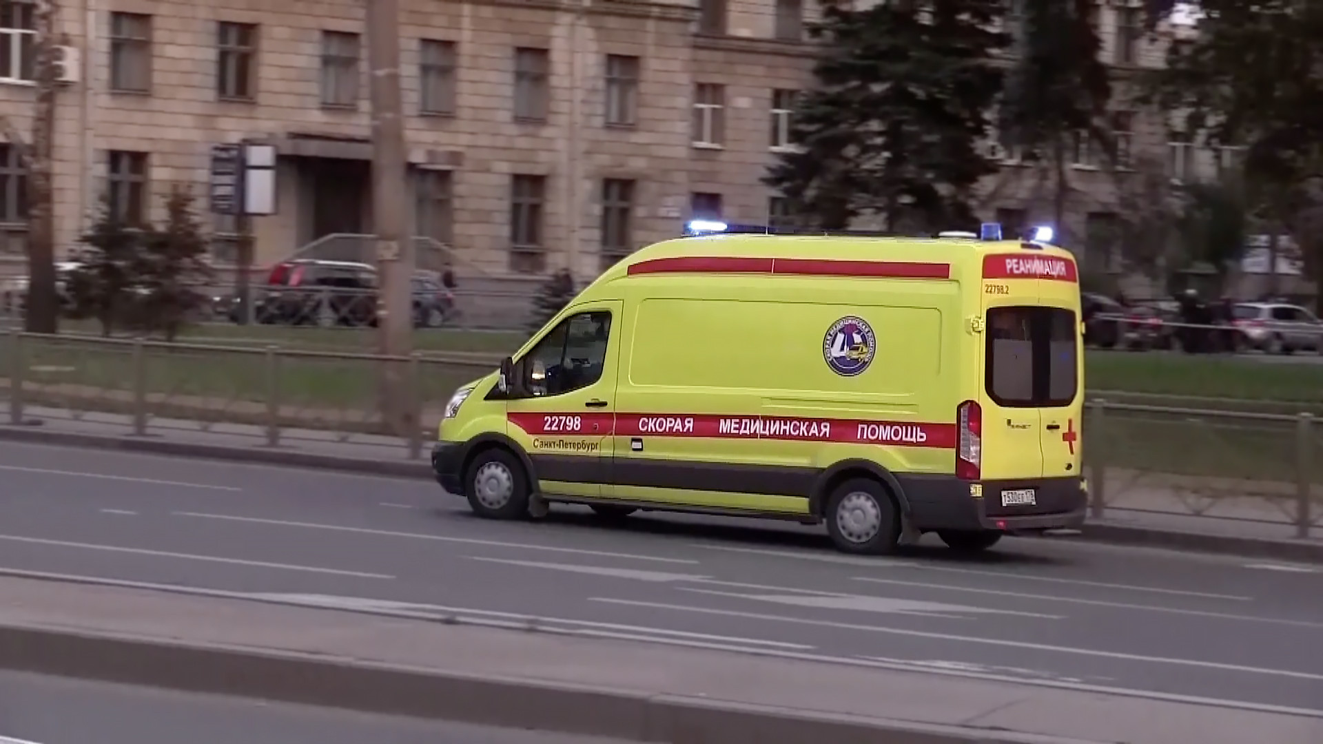 При взрыве пакета на Ольховой улице пострадала женщина