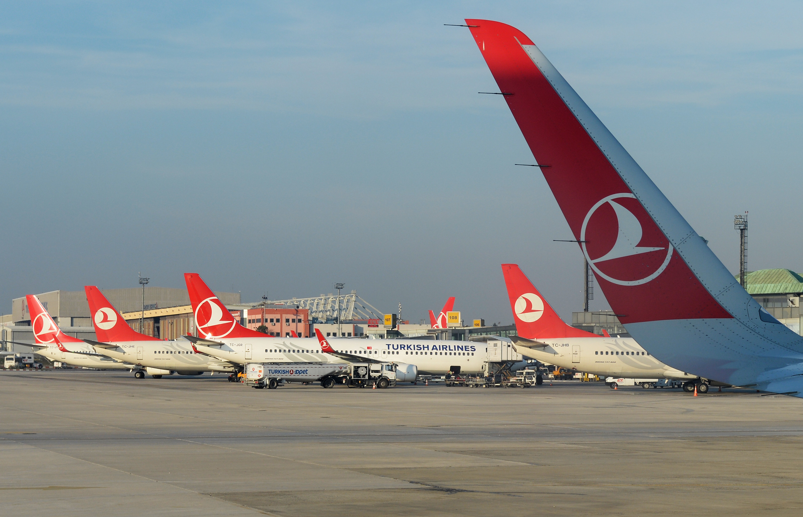 Самолет турция сегодня. Turkish Airlines авиакомпании Турции. Самолет Туркиш Эйрлайнс. Самолеты авиакомпании Туркиш Эйрлайнс. Стамбул Туркиш Эйрлайнс.