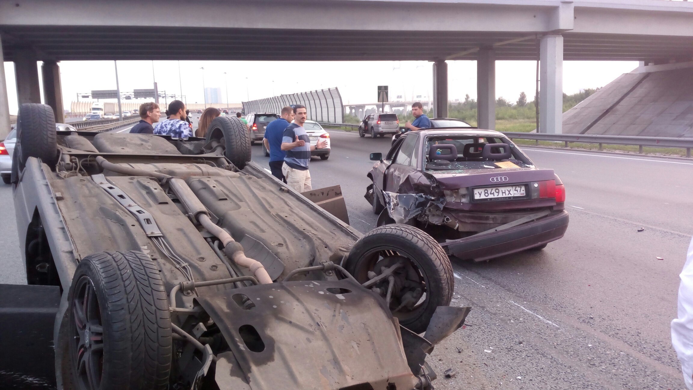 Известный петербургский видеоблогер попал в аварию с 