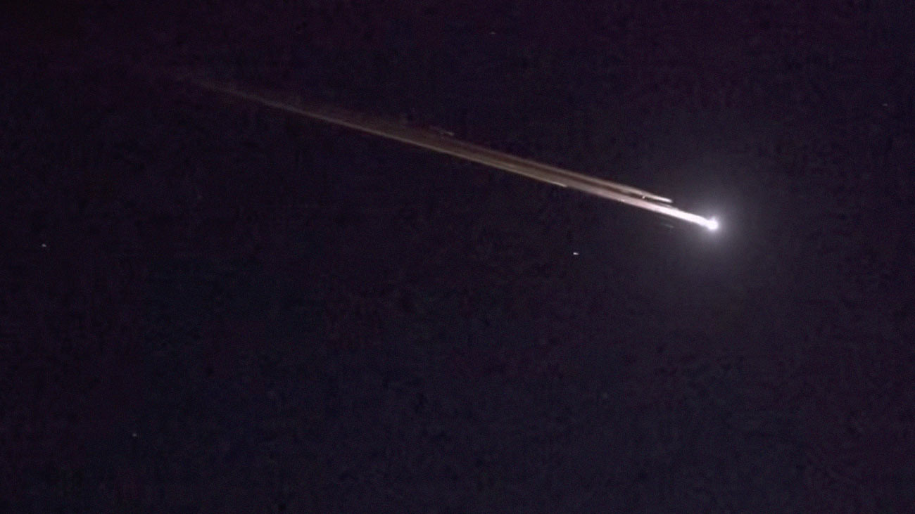 Кадр видео&nbsp;July 27th, 2016 Fireball "Meteor" Space Junk CZ-7 Re-entry Over California (Warning: Profanity). Скриншот &copy; L!FE