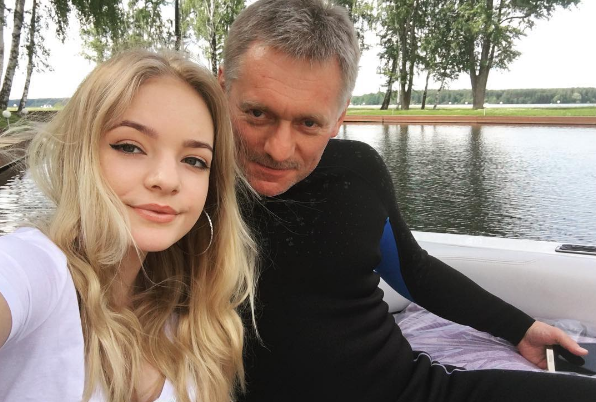 Дмитрий Песков с дочерью Лизой&nbsp;
Фото: Социальные сети&nbsp;