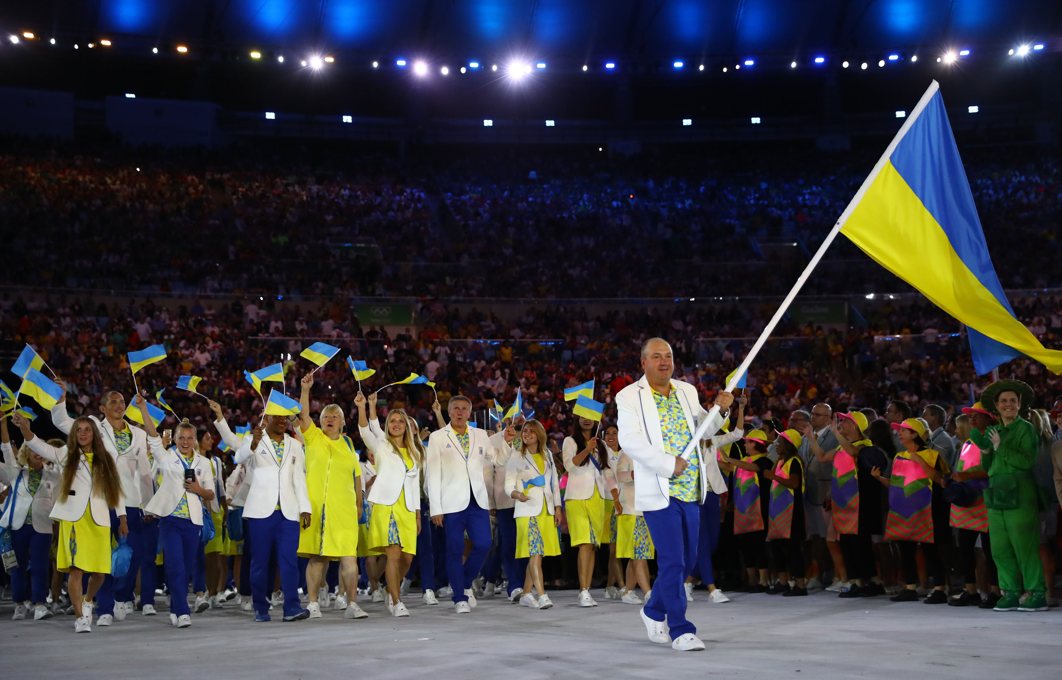 Спорт украина. Рио-де-Жанейро 2016 Олимпийские игры Арутюнян. Украина олимпиада. Олимпийские игры в Рио де Жанейро 2016 Результаты. Сборный Украины в Олимпиаде парад фото.