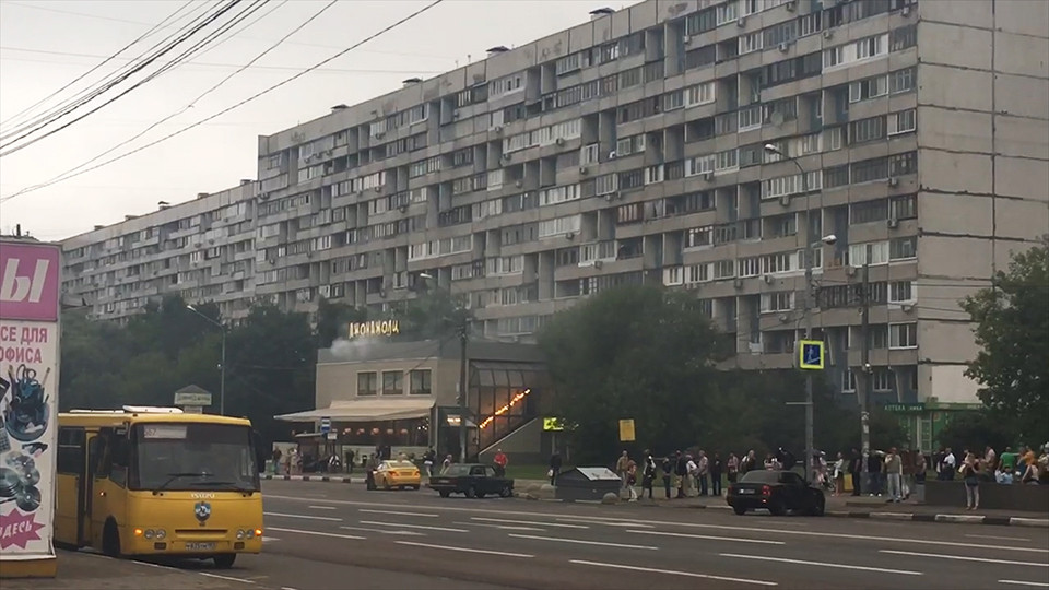 В Москве возле станции метро quotБабушкинскаяquot загорелся ресторан