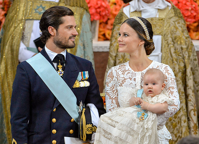 Принц Карл Филипп и принцесса София с малышом
Фото: SplashNews